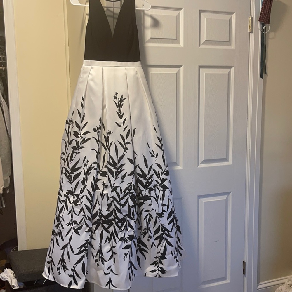 Prom dress black and white